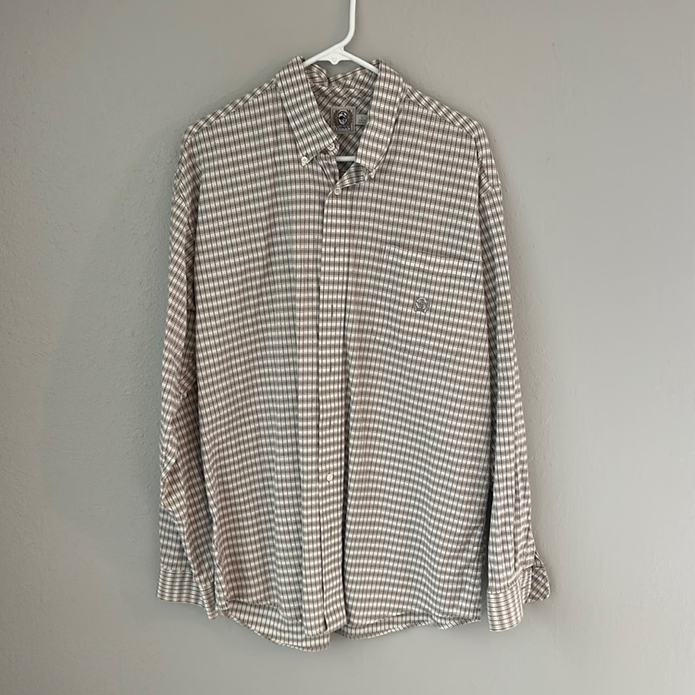 Cinch western long sleeve button up shirt. Size large. Great condition.